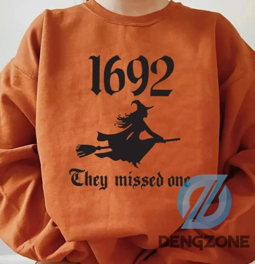 Vintage Halloween Town Est 1998 Sweatshirt Halloweentown Sweatshirt Pumpkin Halloweentown Shirt Halloween Partygift Halloween